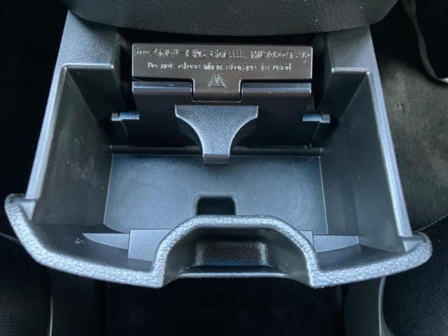 セレナ ライダーHV 新品タイヤ/保証書/純正 8インチ SDナビ/フリップダウンモニター/電動スライドドア/ヘッドランプ HID/ETC/EBD付ABS/横滑り防止装置/アイドリングストップ/クルーズコントロール(22枚目)