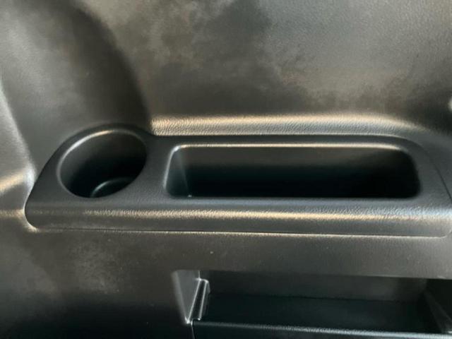 セレナ ライダーHV 新品タイヤ/保証書/純正 8インチ SDナビ/フリップダウンモニター/電動スライドドア/ヘッドランプ HID/ETC/EBD付ABS/横滑り防止装置/アイドリングストップ/クルーズコントロール(31枚目)