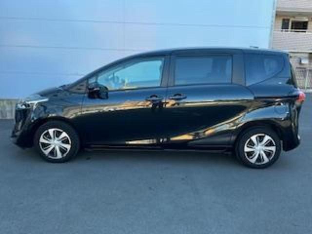 シエンタ ファンベースＧクエロ　新品タイヤ／保証書／純正　９インチ　ＳＤナビ／衝突安全装置／両側電動スライドドア／車線逸脱防止支援システム／シート　ハーフレザー／ヘッドランプ　ＬＥＤ／ＵＳＢジャック／Ｂｌｕｅｔｏｏｔｈ接続　禁煙車（2枚目）