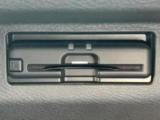 キックス X 新品タイヤ/保証書/純正 9インチ SDナビ/インテリジェントルームミラー/衝突安全装置/車線逸脱防止支援システム/シート ハーフレザー/ヘッドランプ LED/ETC/EBD付ABS ワンオーナー(16枚目)