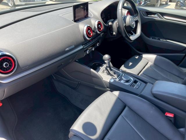 Ａ３ スポーツバック１．４ＴＦＳＩ　スポーツ　ラグジュアリーＰＫＧ　純正ナビ　バックモニター　前後純正ドライブレコーダー　パワーシート　シートヒーター　コーナーセンサー　地デジ　ハーフレザーシート（12枚目）