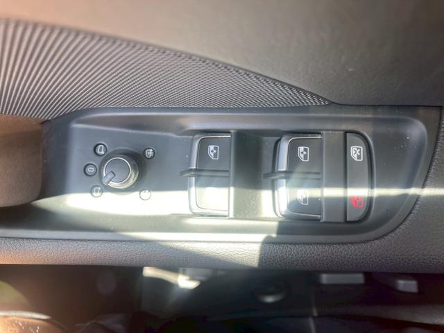 Ａ３ スポーツバック１．４ＴＦＳＩ　スポーツ　ラグジュアリーＰＫＧ　純正ナビ　バックモニター　前後純正ドライブレコーダー　パワーシート　シートヒーター　コーナーセンサー　地デジ　ハーフレザーシート（29枚目）