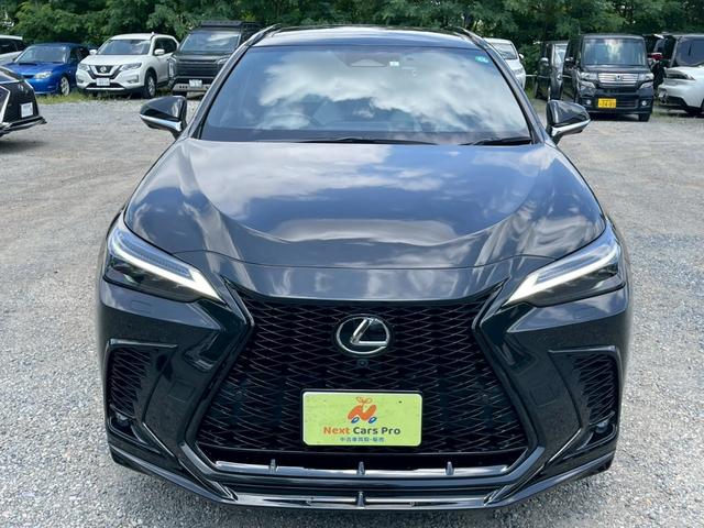 ＮＸ ＮＸ３５０　Ｆスポーツ　ＴＲＤエアロ　パノラマルーフ　ルーフレール　３眼ＬＥＤヘッドライト　デジタルインナーミラー　前後ドライブレコーダー　オレンジブレーキキャリパー　ブラック・ホワイトレザーシート　ＥＴＣ２．０（5枚目）