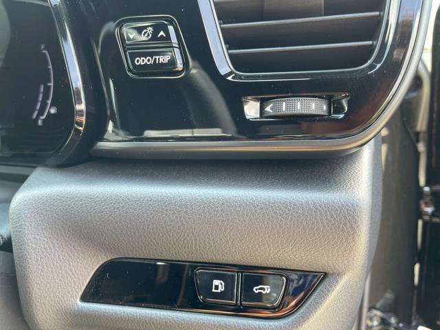 ＮＸ ＮＸ３５０　Ｆスポーツ　ＴＲＤエアロ　パノラマルーフ　ルーフレール　３眼ＬＥＤヘッドライト　デジタルインナーミラー　前後ドライブレコーダー　オレンジブレーキキャリパー　ブラック・ホワイトレザーシート　ＥＴＣ２．０（27枚目）