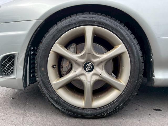 スカイライン ２５ＧＴターボ　トランクスポイラー　社外マフラー　車高調　社外ナビ　フルセグ　タイベル交換すみ（24枚目）