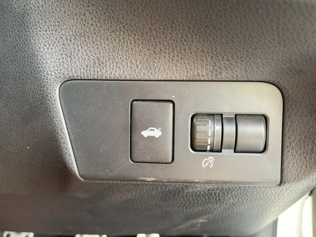 ８６ ＧＴ　ＨＫＳスーパーチャージャー　ＴＲＤエアロ　Ｄｅｆｉ３連メーター　社外マフラー　純正ナビ　フルセグ　バックモニター　スマートキー　プッシュスタート　ワンオーナー（23枚目）