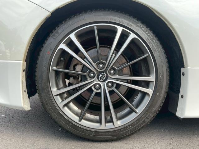 ８６ ＧＴ　ＨＫＳスーパーチャージャー　ＴＲＤエアロ　Ｄｅｆｉ３連メーター　社外マフラー　純正ナビ　フルセグ　バックモニター　スマートキー　プッシュスタート　ワンオーナー（31枚目）