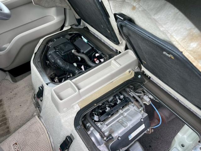 ＮＶ１００クリッパーバン ＤＸ　ＧＬセーフティパッケージ　インテリジェントエマージェンシーブレーキ　踏み間違い防止　車線逸脱　ふらつき防止　先行車発進お知らせ　ハイビームアシスト　オートライト　キーレス（25枚目）