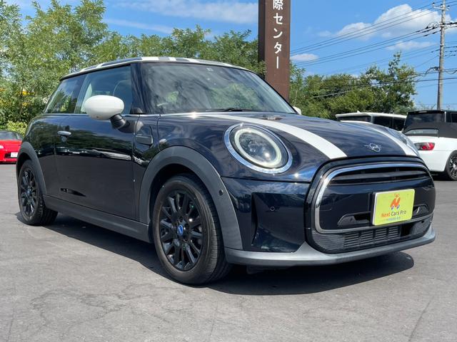 ＭＩＮＩ 　クーパーＤ　ディスプレイオーディオ　フルセグ　バックモニター　スマートキー　プッシュスタート　クルーズコントロール　ＬＥＤヘッドライト　純正アルミ（2枚目）