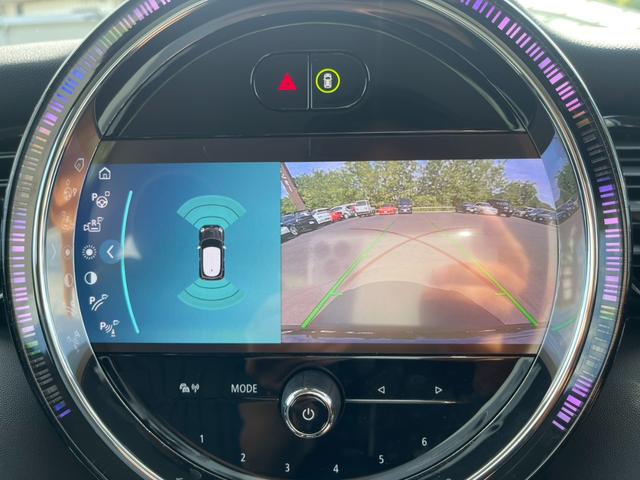 ＭＩＮＩ 　クーパーＤ　ディスプレイオーディオ　フルセグ　バックモニター　スマートキー　プッシュスタート　クルーズコントロール　ＬＥＤヘッドライト　純正アルミ（15枚目）