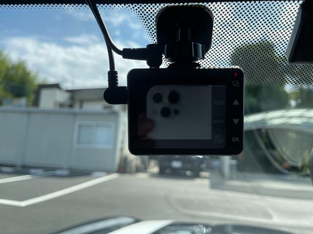 ＭＩＮＩ 　クーパーＤ　ディスプレイオーディオ　フルセグ　バックモニター　スマートキー　プッシュスタート　クルーズコントロール　ＬＥＤヘッドライト　純正アルミ（24枚目）