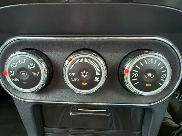 ランサー ＧＳＲエボリューションＸ　５速ＭＴ　ナビ　バックモニター　ＥＴＣ　Ｂｌｕｅｔｏｏｔｈ　フルセグＴＶ　リアウイング　車検Ｒ８年１１月　ＭＯＭＯステアリング　社外１８インチアルミ　社外マフラー（23枚目）