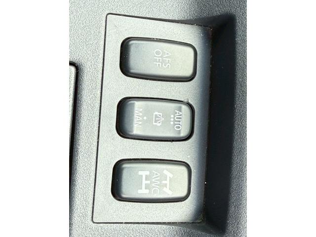 ランサー ＧＳＲエボリューションＸ　５速ＭＴ　ナビ　バックモニター　ＥＴＣ　Ｂｌｕｅｔｏｏｔｈ　フルセグＴＶ　リアウイング　車検Ｒ８年１１月　ＭＯＭＯステアリング　社外１８インチアルミ　社外マフラー（25枚目）