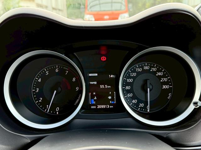 ランサー ＧＳＲエボリューションＸ　５速ＭＴ　ナビ　バックモニター　ＥＴＣ　Ｂｌｕｅｔｏｏｔｈ　フルセグＴＶ　リアウイング　車検Ｒ８年１１月　ＭＯＭＯステアリング　社外１８インチアルミ　社外マフラー（27枚目）