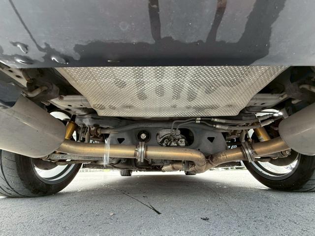 ランサー ＧＳＲエボリューションＸ　５速ＭＴ　ナビ　バックモニター　ＥＴＣ　Ｂｌｕｅｔｏｏｔｈ　フルセグＴＶ　リアウイング　車検Ｒ８年１１月　ＭＯＭＯステアリング　社外１８インチアルミ　社外マフラー（29枚目）