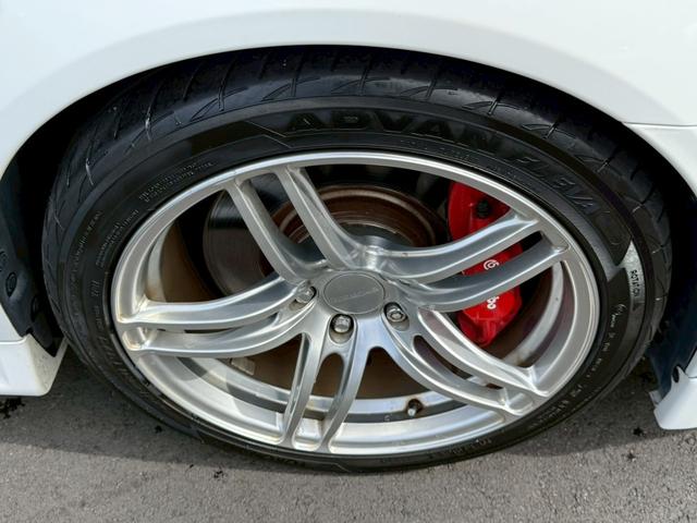 ランサー ＧＳＲエボリューションＸ　５速ＭＴ　ナビ　バックモニター　ＥＴＣ　Ｂｌｕｅｔｏｏｔｈ　フルセグＴＶ　リアウイング　車検Ｒ８年１１月　ＭＯＭＯステアリング　社外１８インチアルミ　社外マフラー（32枚目）