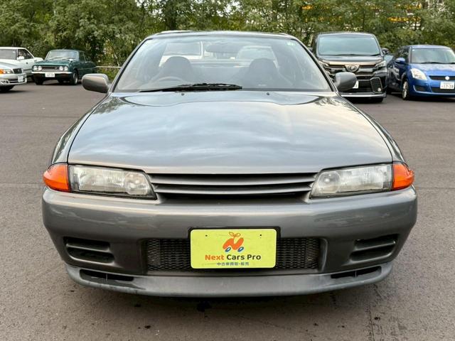 スカイライン GT-R NISMOシートカバー MOMOステアリング フジツボマフラー GT-Rキー 純正16インチアルミ エアコン 保証書(6枚目)