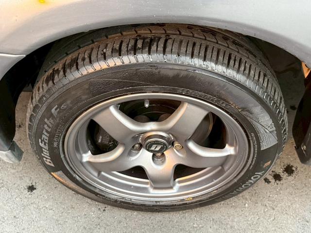 スカイライン GT-R NISMOシートカバー MOMOステアリング フジツボマフラー GT-Rキー 純正16インチアルミ エアコン 保証書(25枚目)