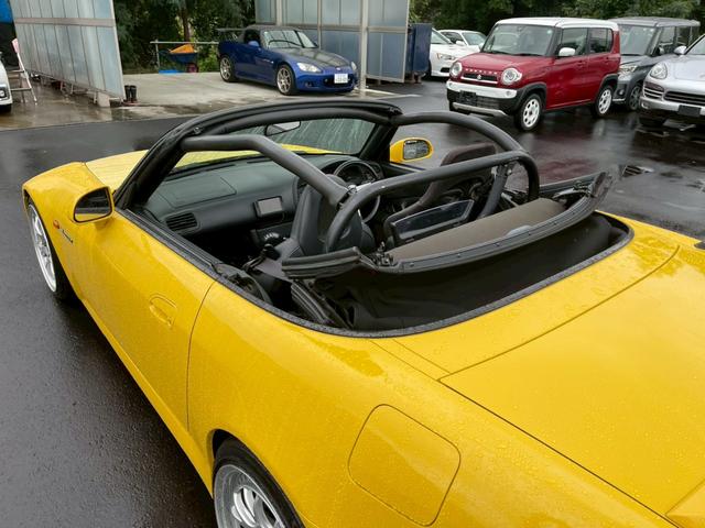 S2000 ベースグレード 社外ラジエーター 社外エキマニ ASMマフラー レカロフルバケ NARDIステアリング 社外タワーバー 社外ロールバー 車高調 SSR18インチアルミ 無限?リアスポ 全塗装済み(17枚目)