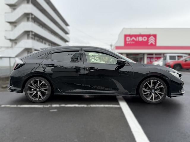 シビック ハッチバック ホンダセンシング 6MT 純正ナビ・TV ホンダセンシング  純正ドラレコ純正エアロ ビルトインETC  プッシュスタート ホンダセンシング 純正18インチアルミホイール シートヒーター(8枚目)
