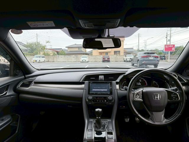 シビック ハッチバック ホンダセンシング 6MT 純正ナビ・TV ホンダセンシング  純正ドラレコ純正エアロ ビルトインETC  プッシュスタート ホンダセンシング 純正18インチアルミホイール シートヒーター(10枚目)