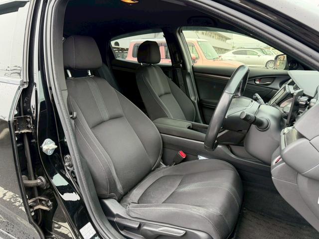 シビック ハッチバック ホンダセンシング 6MT 純正ナビ・TV ホンダセンシング  純正ドラレコ純正エアロ ビルトインETC  プッシュスタート ホンダセンシング 純正18インチアルミホイール シートヒーター(11枚目)