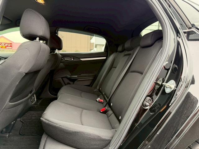 シビック ハッチバック ホンダセンシング 6MT 純正ナビ・TV ホンダセンシング  純正ドラレコ純正エアロ ビルトインETC  プッシュスタート ホンダセンシング 純正18インチアルミホイール シートヒーター(13枚目)
