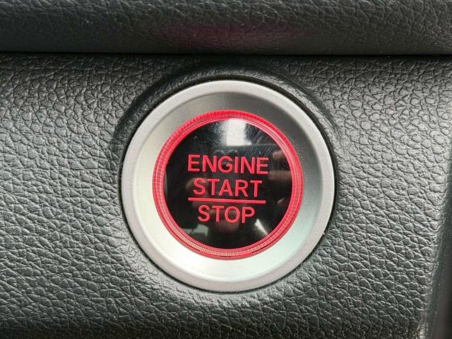 シビック ハッチバック ホンダセンシング 6MT 純正ナビ・TV ホンダセンシング  純正ドラレコ純正エアロ ビルトインETC  プッシュスタート ホンダセンシング 純正18インチアルミホイール シートヒーター(28枚目)