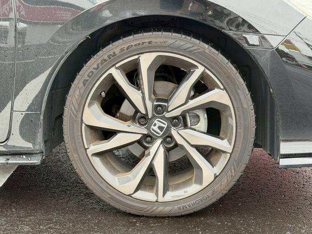 シビック ハッチバック ホンダセンシング 6MT 純正ナビ・TV ホンダセンシング  純正ドラレコ純正エアロ ビルトインETC  プッシュスタート ホンダセンシング 純正18インチアルミホイール シートヒーター(40枚目)