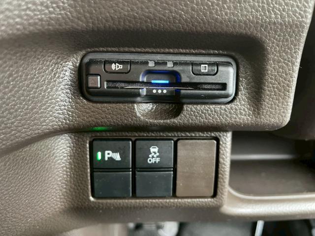 N-BOX L 純正ナビ フルセグ バックモニター パワースライドドア 衝突軽減ブレーキ 前後方誤発進抑制 車線逸脱 標識認識 オートハイビーム 後席ロールサンシェード シートヒーター スマートキー(21枚目)