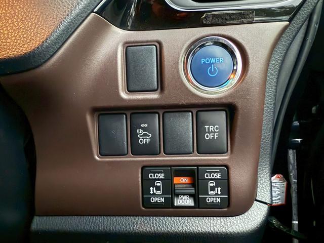 エスクァイア ハイブリッドGi 純正9インチナビ フルセグ バックモニター クルーズコントロール 後席モニター シートヒーター 置くだけ充電 スマートキー プッシュスタート LEDヘッドライト ETC 社外18インチアルミ(23枚目)