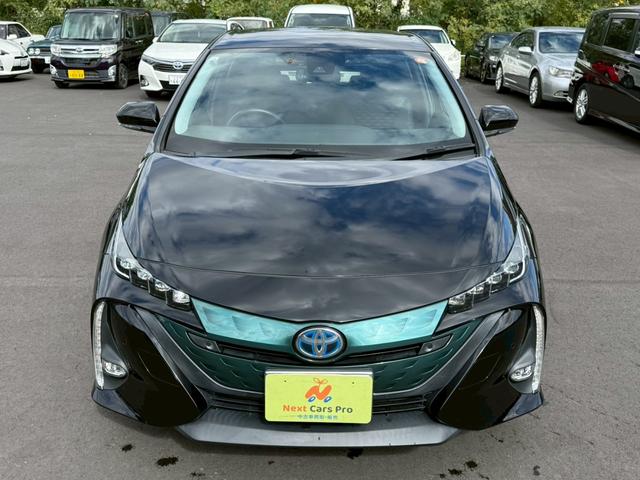 プリウスＰＨＶ Ｓセーフティプラス　プリクラッシュ　レーダークルーズ　車線逸脱　インテリジェントクリアランスソナー　インテリジェントパーキングアシスト　ＬＥＤヘッドライト　シートヒーター　スマートキー　ワンオーナー（3枚目）