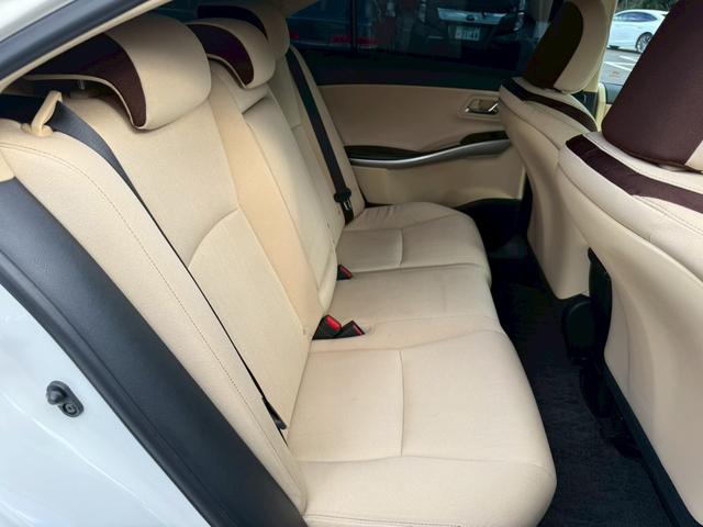 ＳＡＩ Ｇ　メーカーナビ　フルセグＴＶ　バックモニター　ＬＥＤヘッドライト　オプション純正１８インチアルミ　ＥＴＣ　プッシュスタート　オートエアコン　パワーシート　シートメモリー（12枚目）