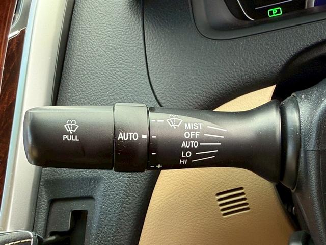 ＳＡＩ Ｇ　メーカーナビ　フルセグＴＶ　バックモニター　ＬＥＤヘッドライト　オプション純正１８インチアルミ　ＥＴＣ　プッシュスタート　オートエアコン　パワーシート　シートメモリー（21枚目）