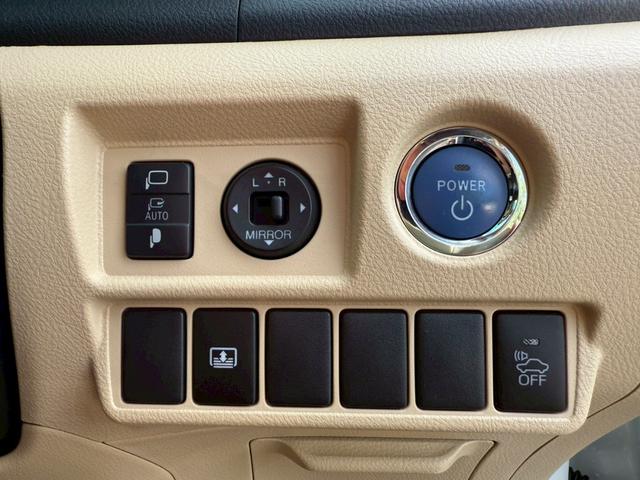 ＳＡＩ Ｇ　メーカーナビ　フルセグＴＶ　バックモニター　ＬＥＤヘッドライト　オプション純正１８インチアルミ　ＥＴＣ　プッシュスタート　オートエアコン　パワーシート　シートメモリー（25枚目）