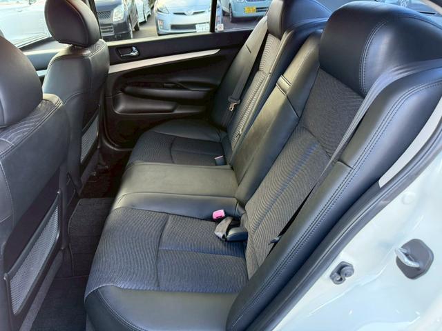 スカイライン 250GT タイプV メーカーナビ ハーフレザーシート バックモニター 純正16インチアルミ BOSEサウンドシステム エアロ ETC プッシュスタート 記録簿 取扱説明書 保証書(12枚目)