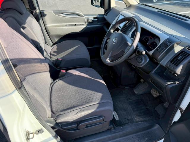 セレナ 20S パワースライドドア 社外ナビ フルセグ キーレス(10枚目)