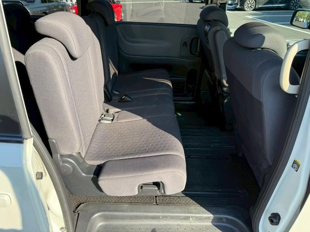 セレナ 20S パワースライドドア 社外ナビ フルセグ キーレス(11枚目)