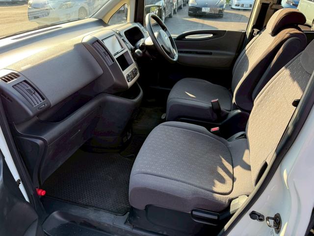 セレナ 20S パワースライドドア 社外ナビ フルセグ キーレス(12枚目)