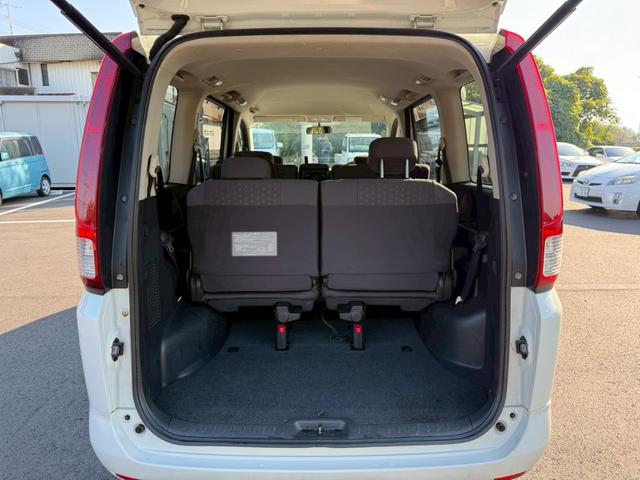 セレナ 20S パワースライドドア 社外ナビ フルセグ キーレス(14枚目)