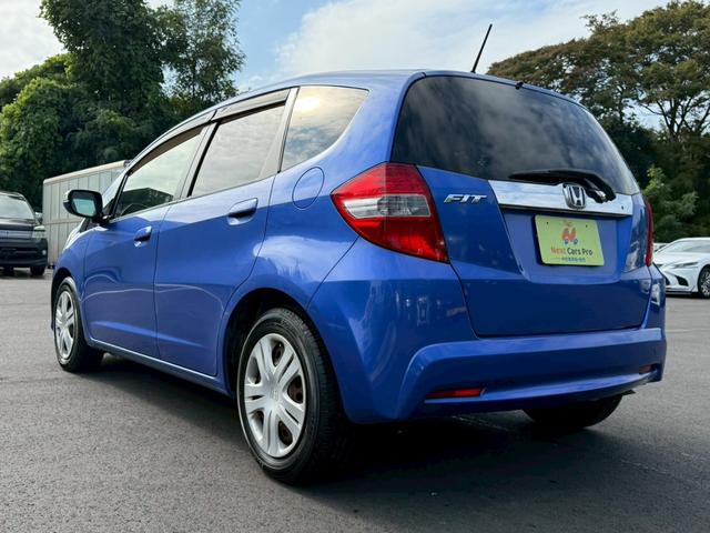 フィット 15XH スマートキー クルーズコントロール シートヒーター ワンオーナー(4枚目)