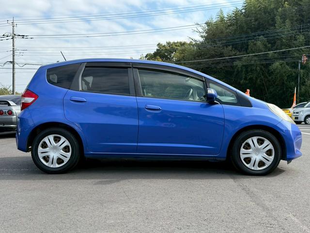 フィット 15XH スマートキー クルーズコントロール シートヒーター ワンオーナー(8枚目)