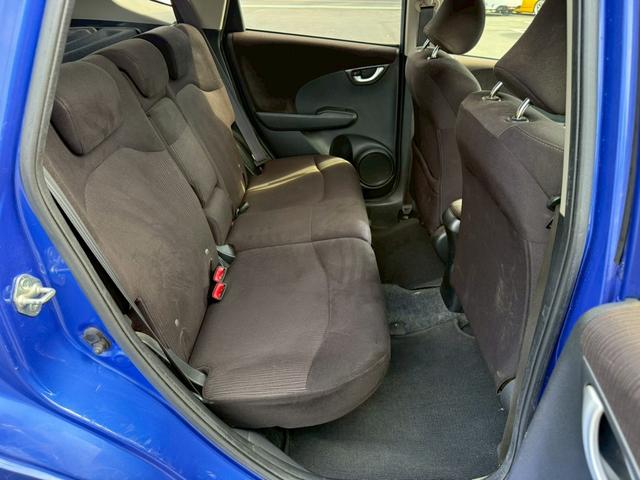 フィット 15XH スマートキー クルーズコントロール シートヒーター ワンオーナー(11枚目)