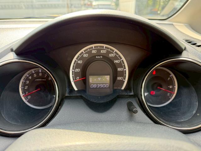 フィット 15XH スマートキー クルーズコントロール シートヒーター ワンオーナー(15枚目)