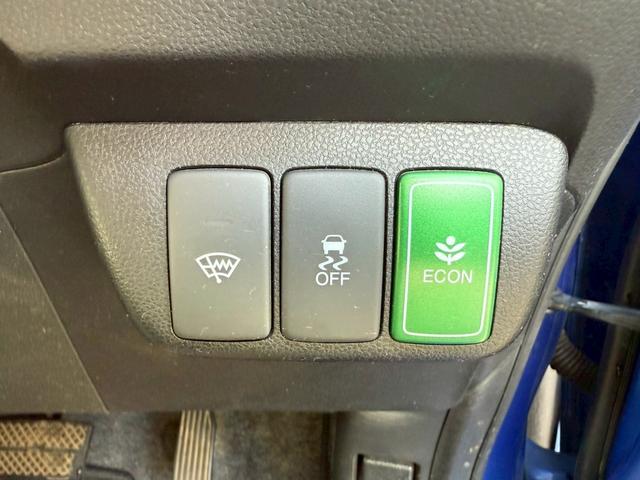 フィット 15XH スマートキー クルーズコントロール シートヒーター ワンオーナー(18枚目)