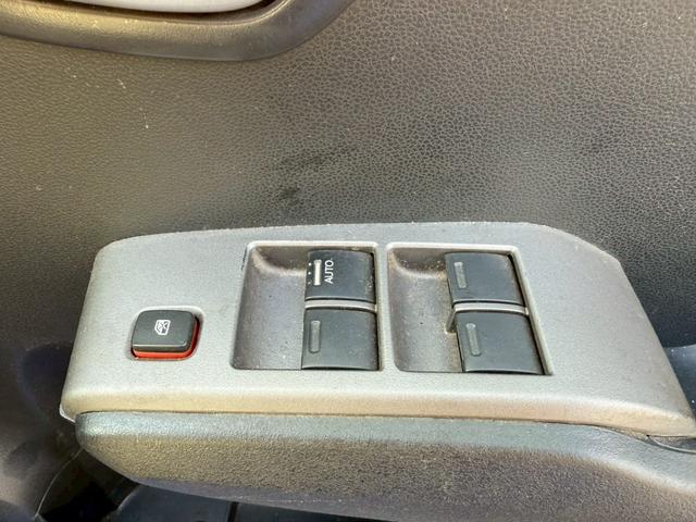 フィット 15XH スマートキー クルーズコントロール シートヒーター ワンオーナー(24枚目)