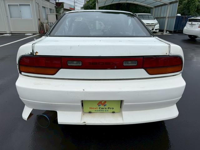 １８０ＳＸ タイプＲ　純正５速　乗車定員２名公認　追加メーター　サンルーフ　社外マフラー　前置きインタークーラー（6枚目）
