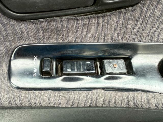 １８０ＳＸ タイプＲ　純正５速　乗車定員２名公認　追加メーター　サンルーフ　社外マフラー　前置きインタークーラー（16枚目）