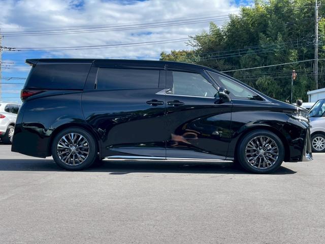 ヴェルファイアハイブリッド Z プレミア メーカーナビ フルセグ 全周囲モニター 両側パースライドドア ユニバーサルステップ HUD BSM デジタルインナーミラー メモリー付パワーシート パワーバックドア シートヒーター ワンオーナー(8枚目)