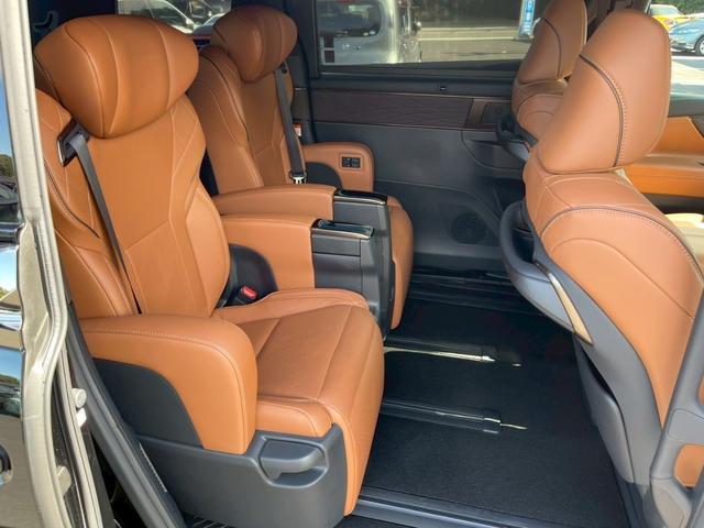 ヴェルファイアハイブリッド Z プレミア メーカーナビ フルセグ 全周囲モニター 両側パースライドドア ユニバーサルステップ HUD BSM デジタルインナーミラー メモリー付パワーシート パワーバックドア シートヒーター ワンオーナー(11枚目)